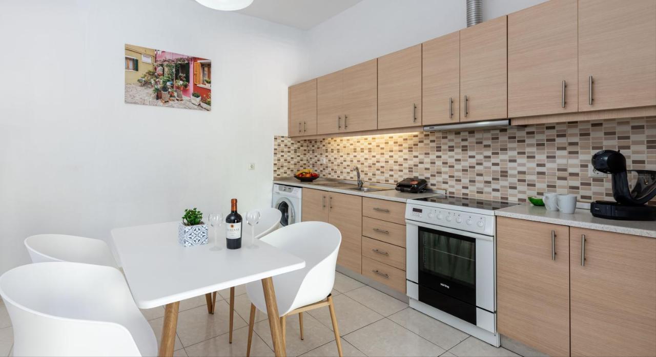 Aleanna Cozy Luxury Apartments Rhodes City ภายนอก รูปภาพ